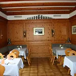Hotel Moesle 2*