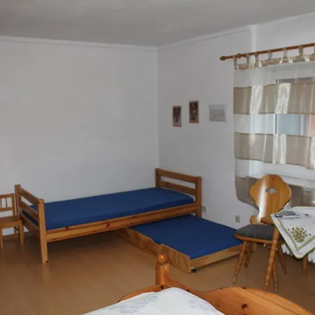 Отель Moesle 2*