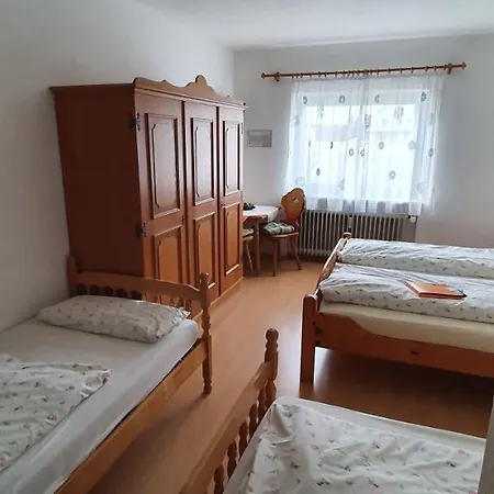 Moesle Szálloda Reute